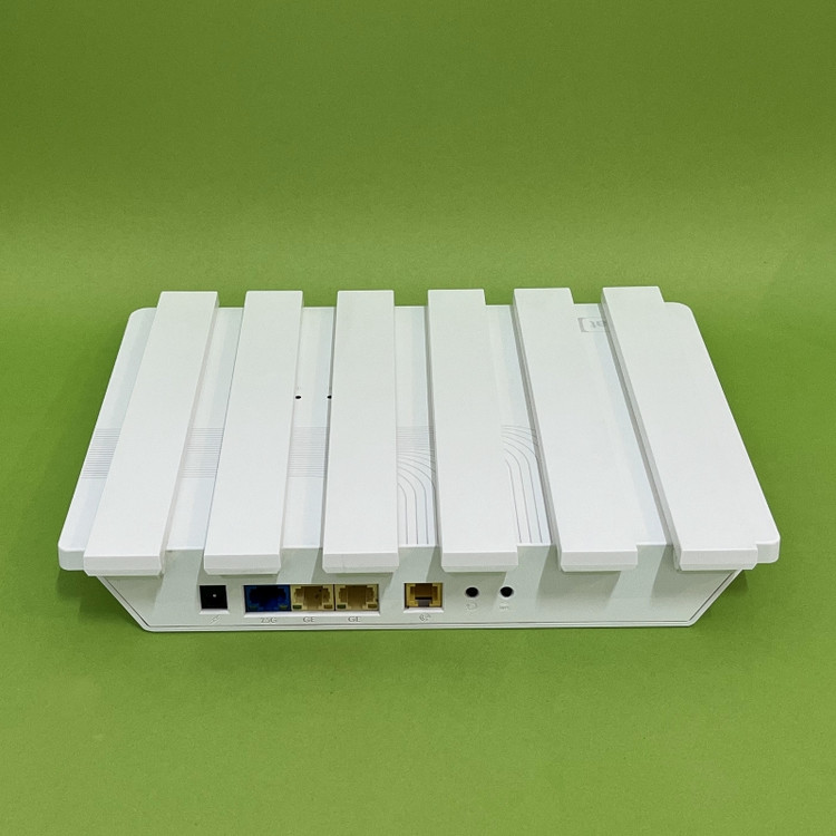 مودم رومیزی گرین پکت(greenpacket) مدل D5H-EA62 با پشتیبانی از 5G و TD-LTE