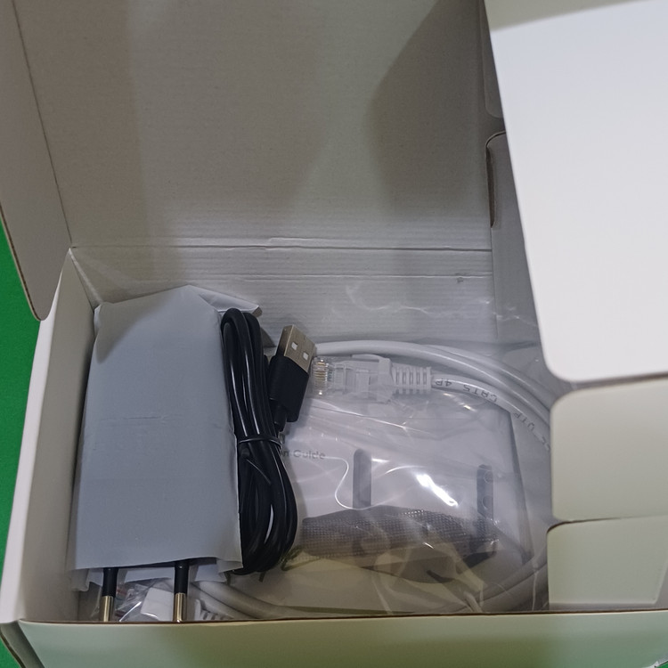 مودم جیبی سیمکارتی نزتک(naztech) مدل n300 با یک پورت شبکه